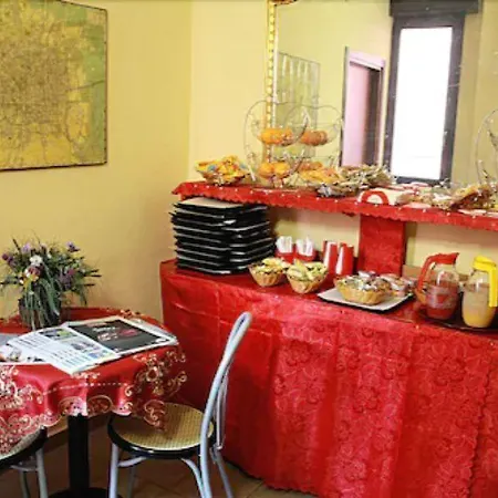 酒店 默库里奥酒店 2*